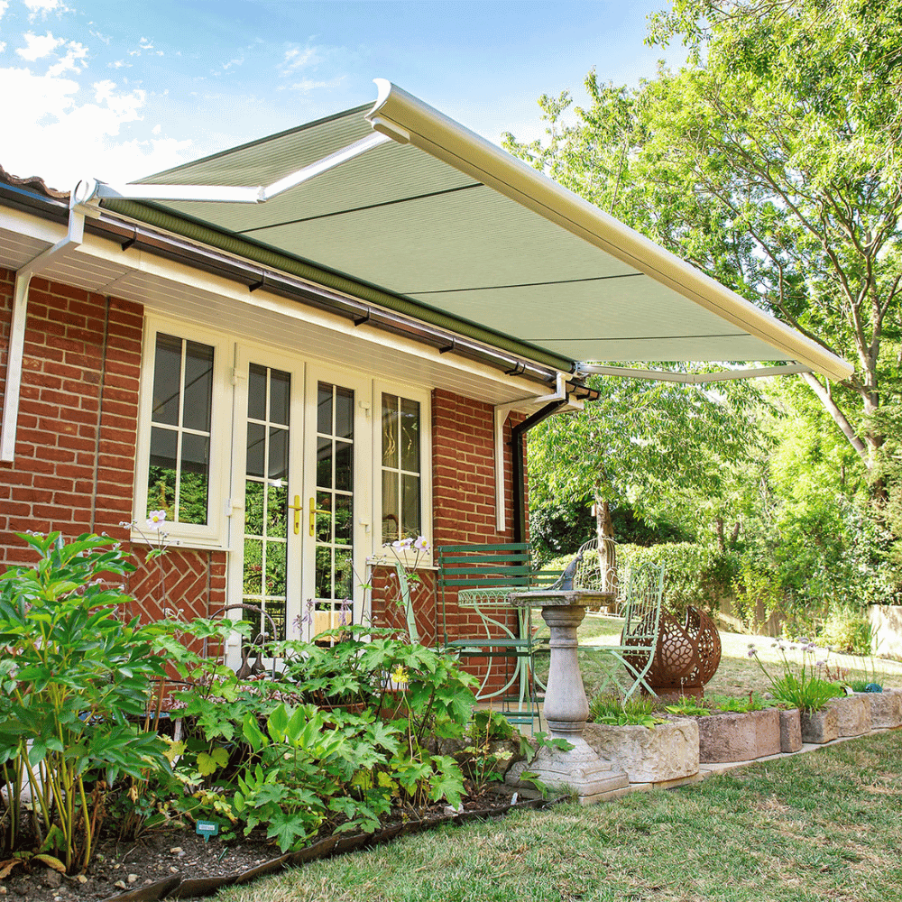 Anguilla Full Cassette Retractable Awning