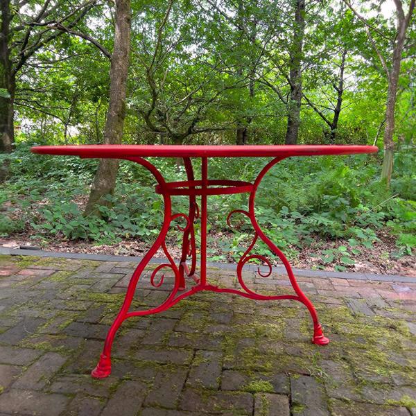 Arras Wrought Iron Round Dining Table
