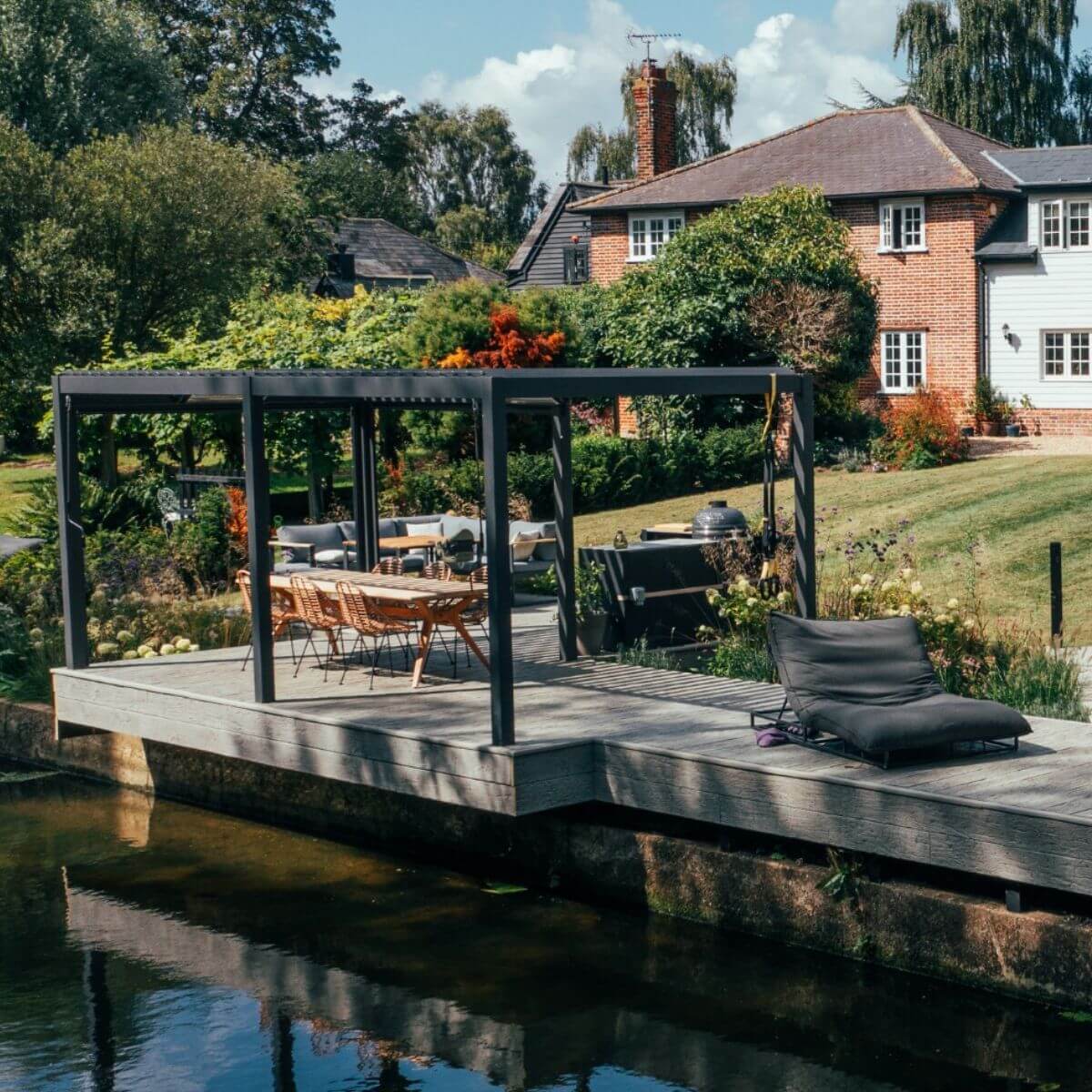 Luxe Electric Louvered Roof LED Aluminium Pergola