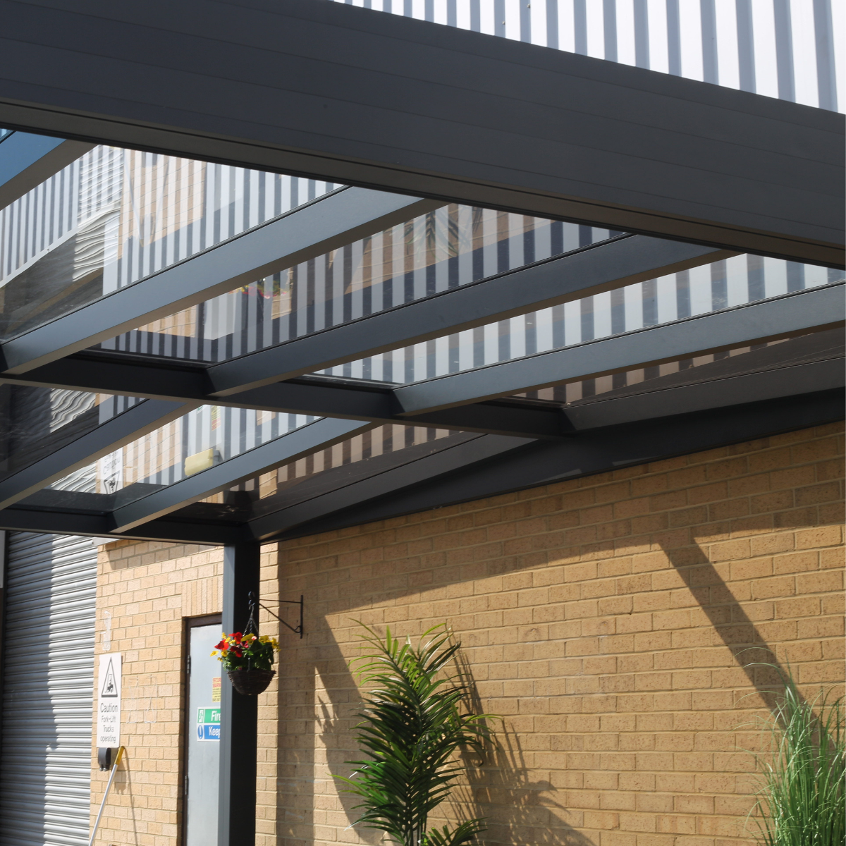 Simplicity Free Apex Veranda