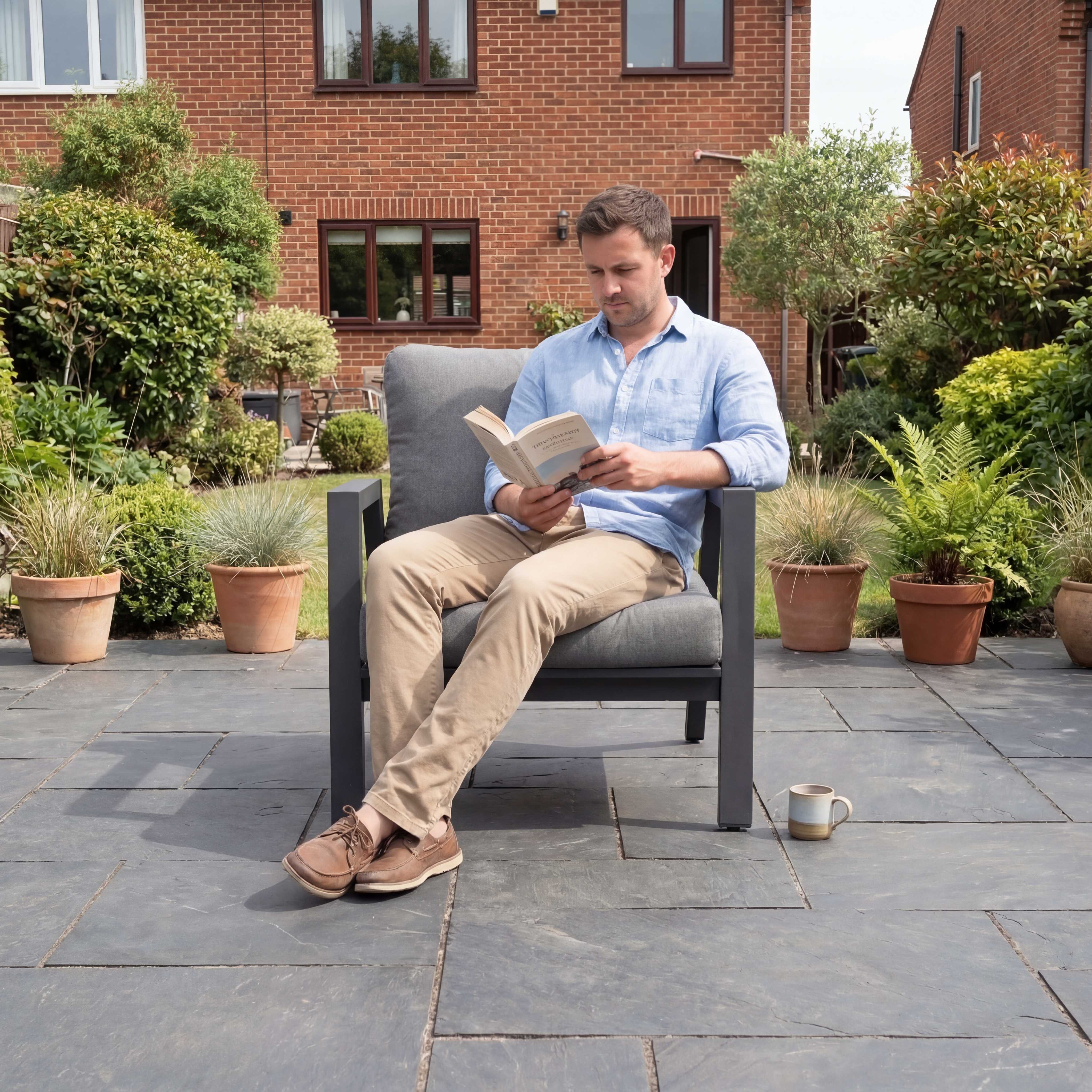 Nova Eleanor side table outdoor