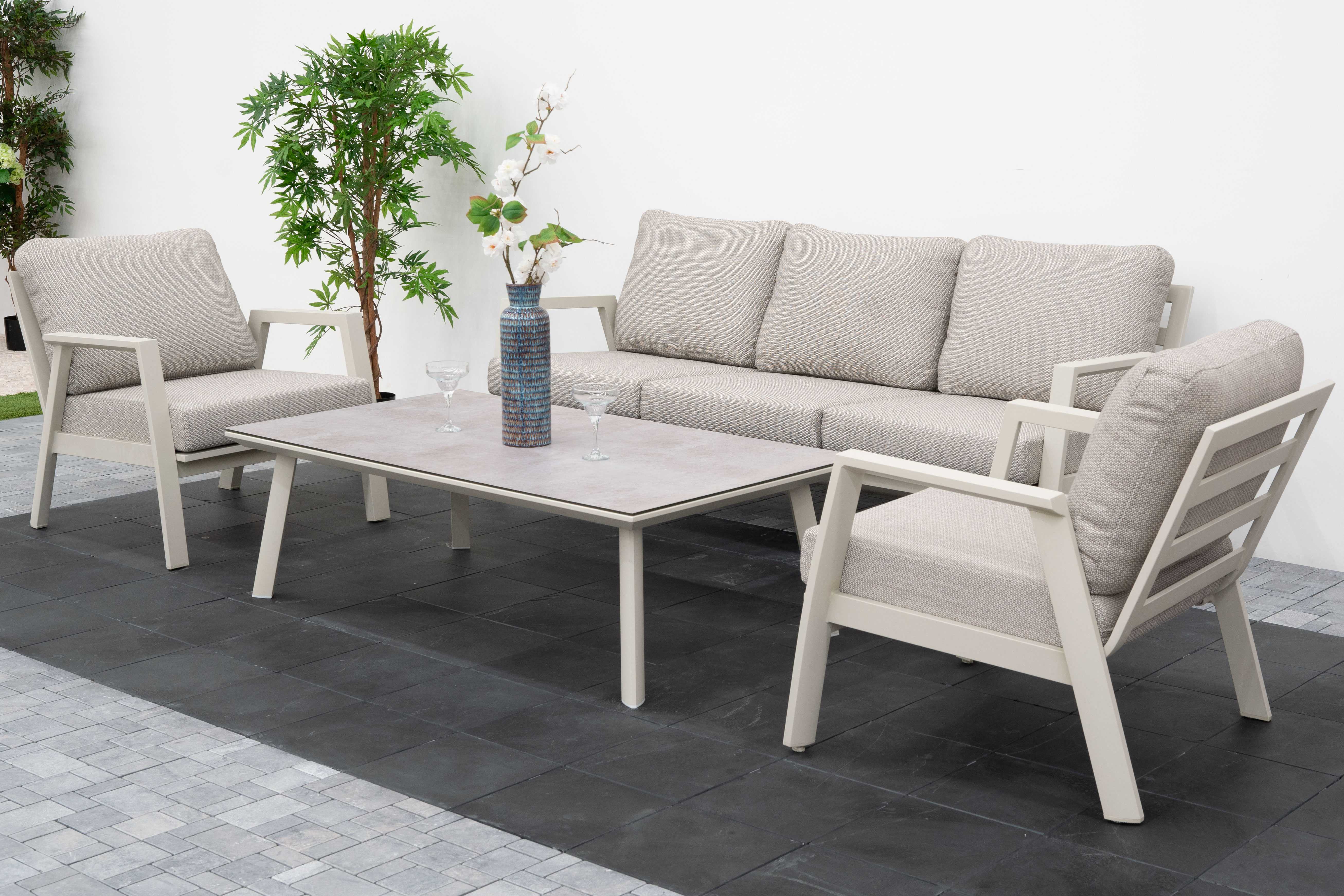 Nova outdoor furniture detail cushions