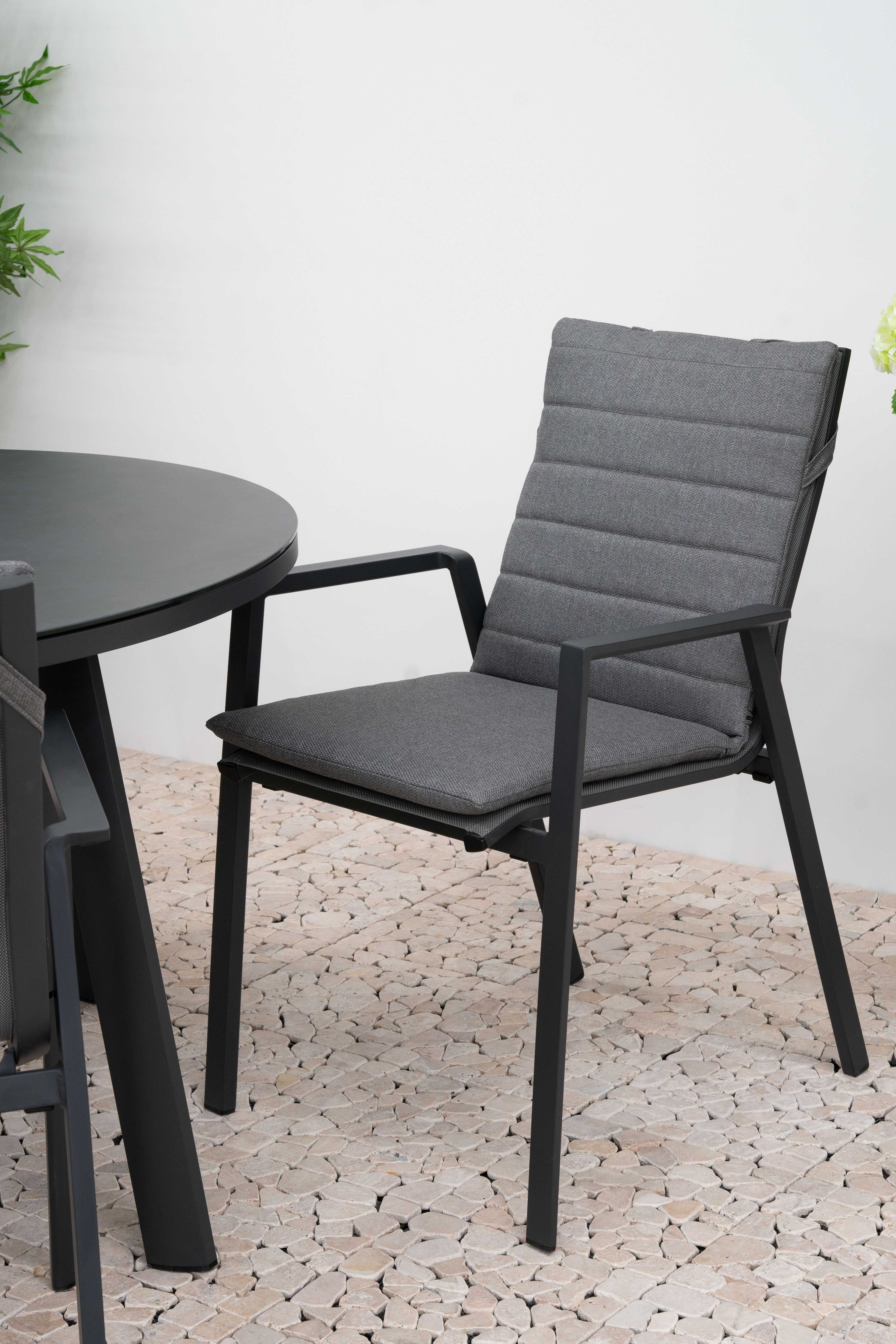 Nova outdoor seating set garden layout