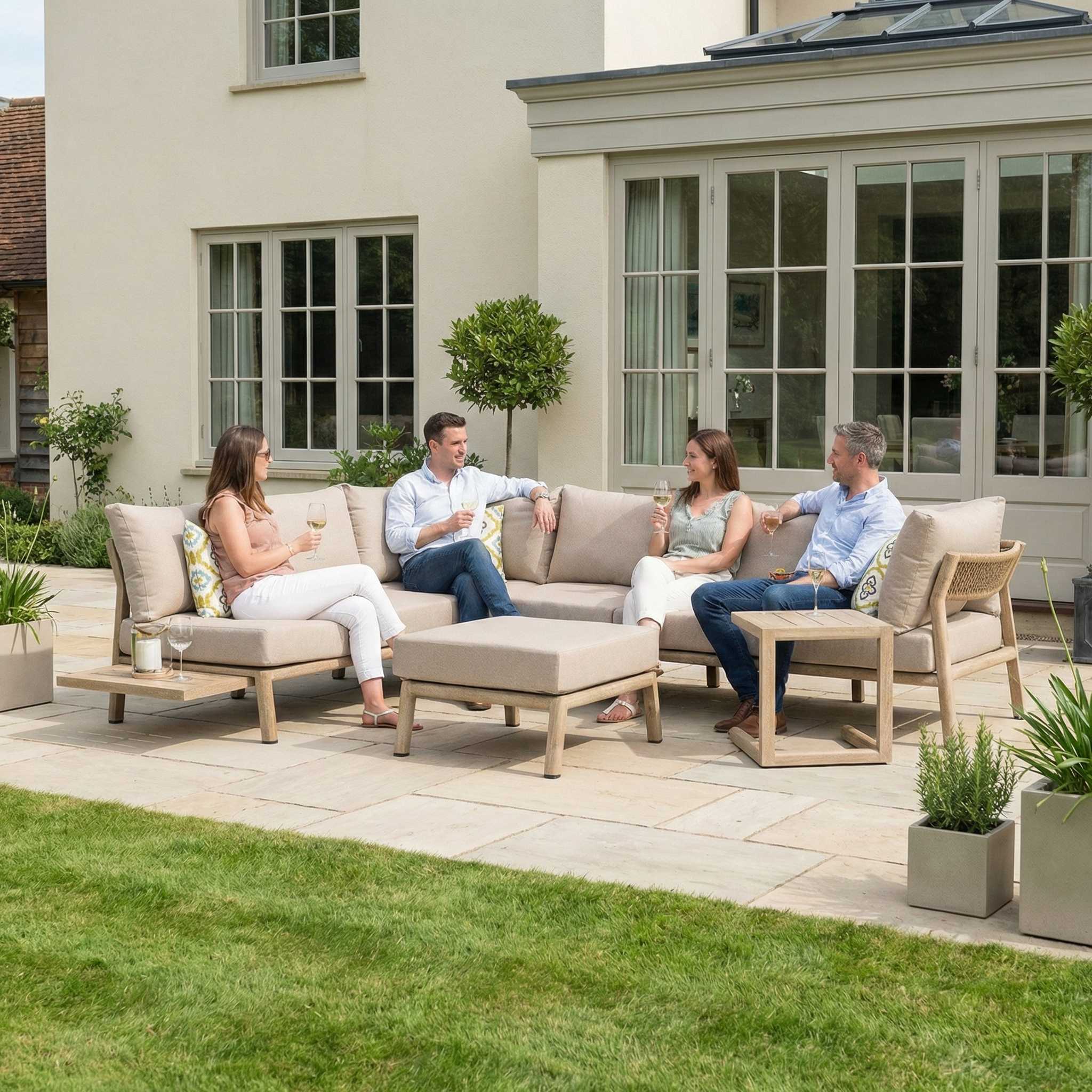 Nova outdoor seating set main product