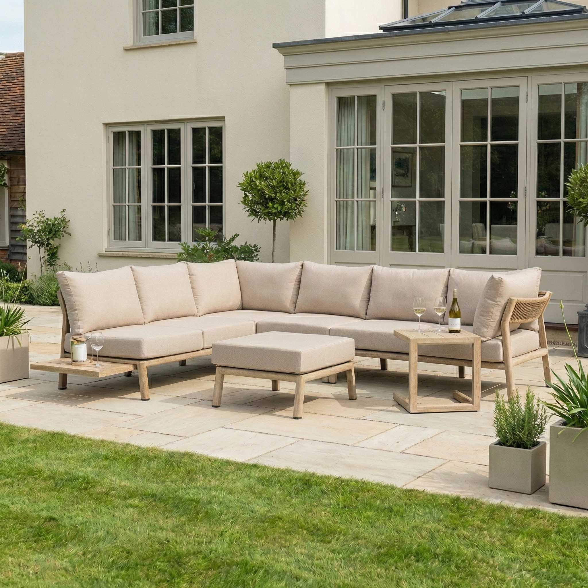 Nova outdoor seating set main product