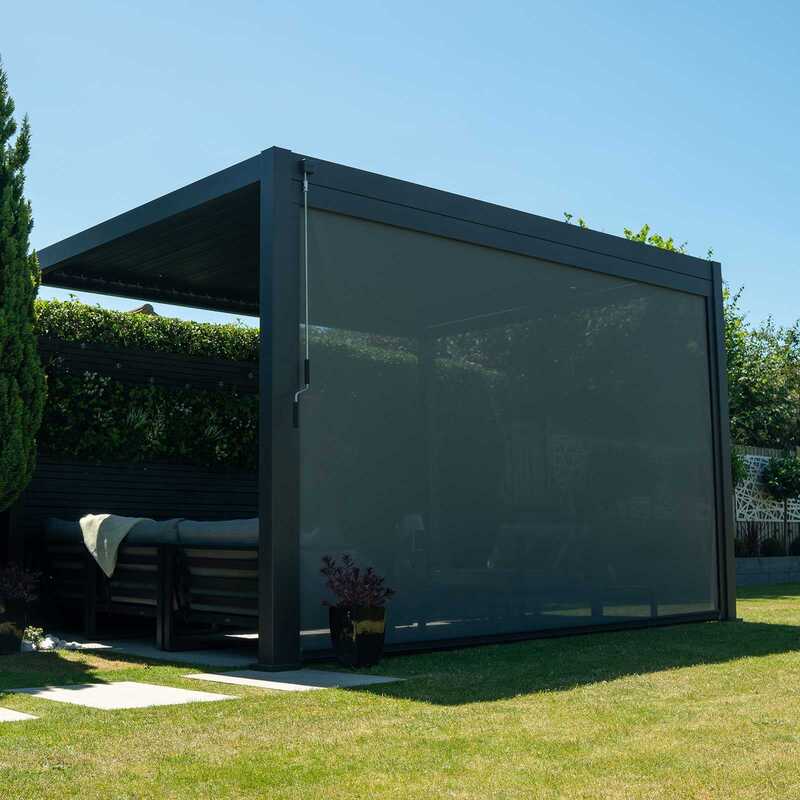 Nova titan aluminium pull down screen 4m garden