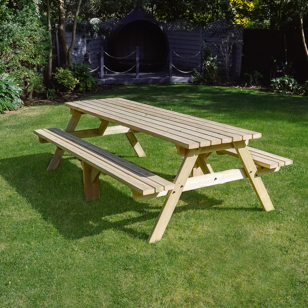 Oakham Picnic Bench