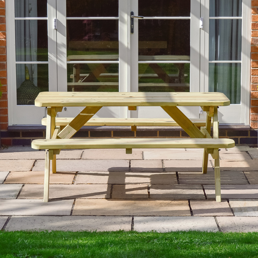 Oakham Picnic Bench