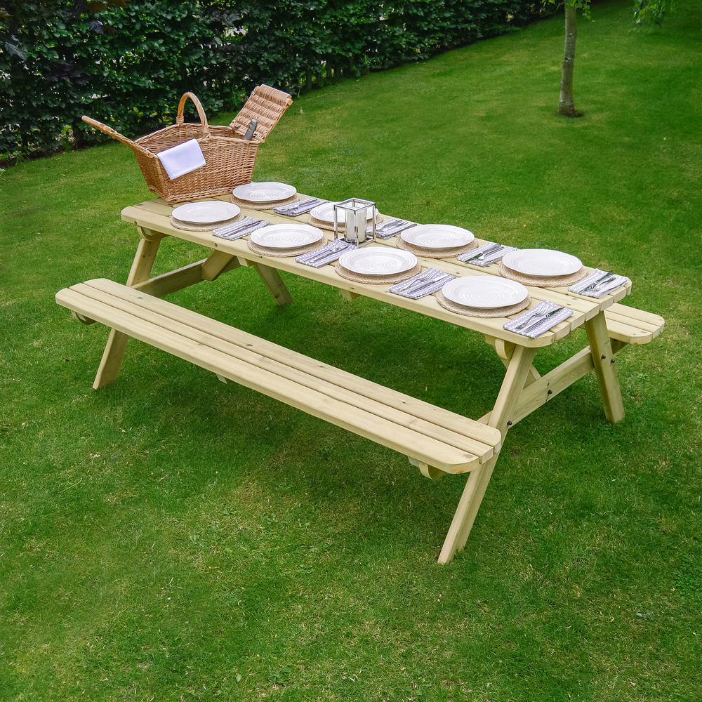 Oakham Picnic Bench