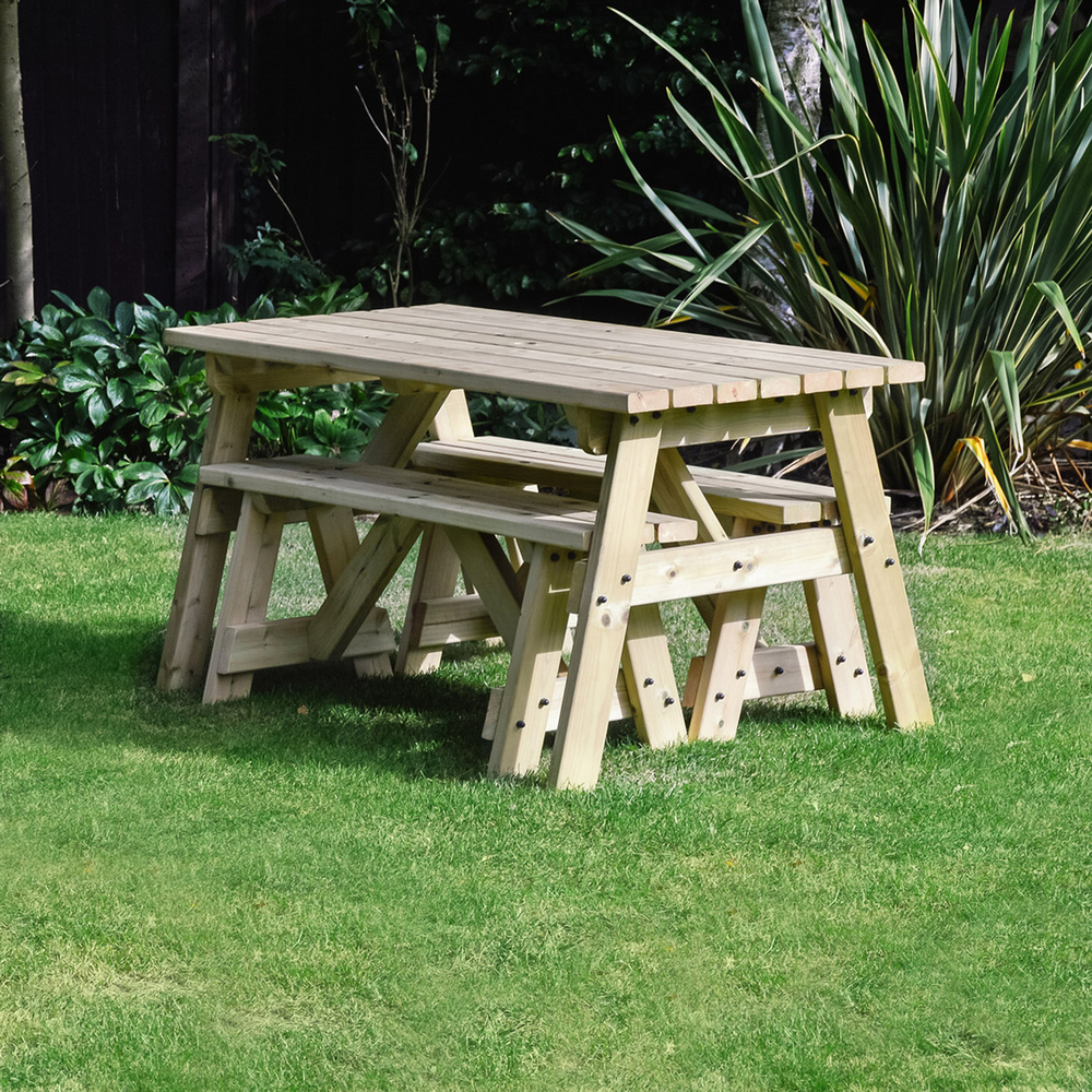 Oakham Picnic Bench