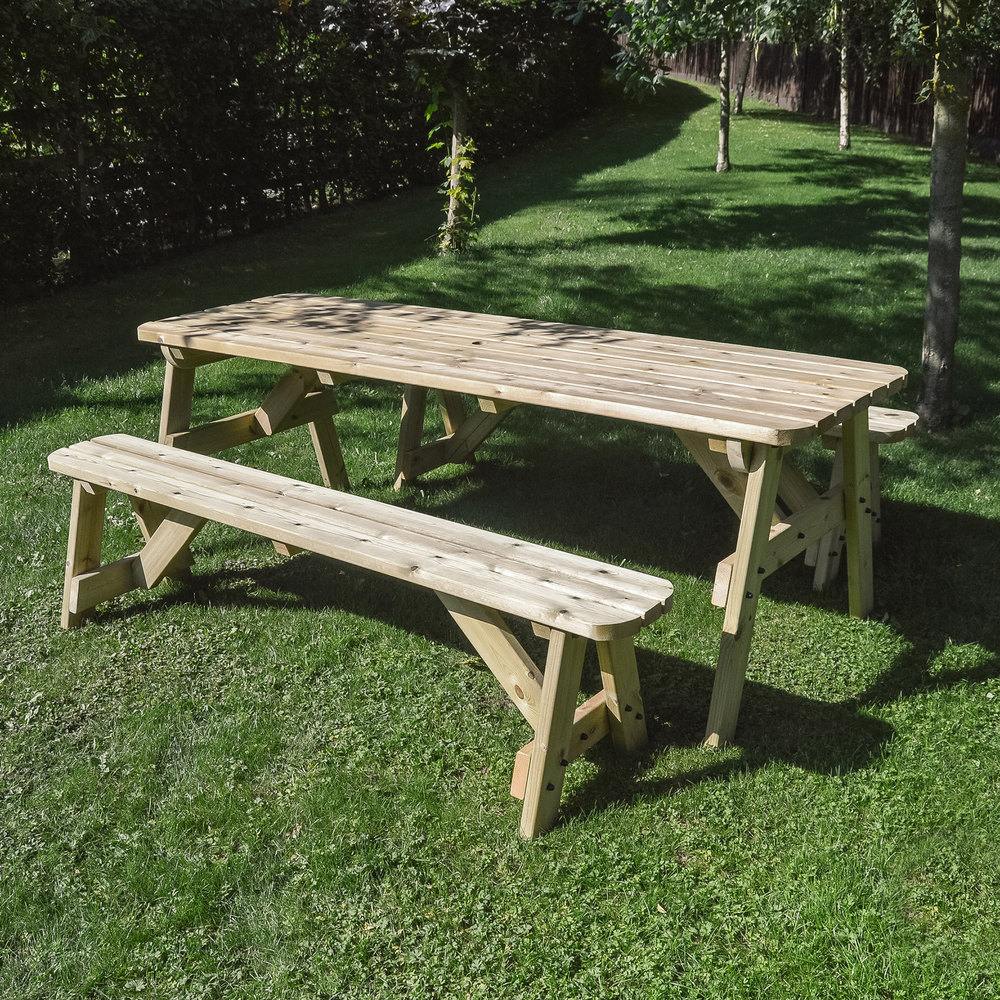 Oakham Picnic Bench