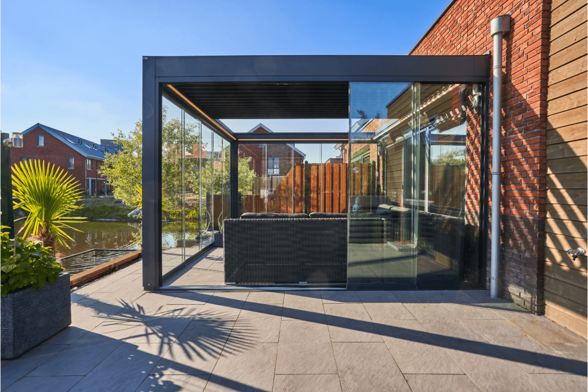Pinela Deluxe with Glass