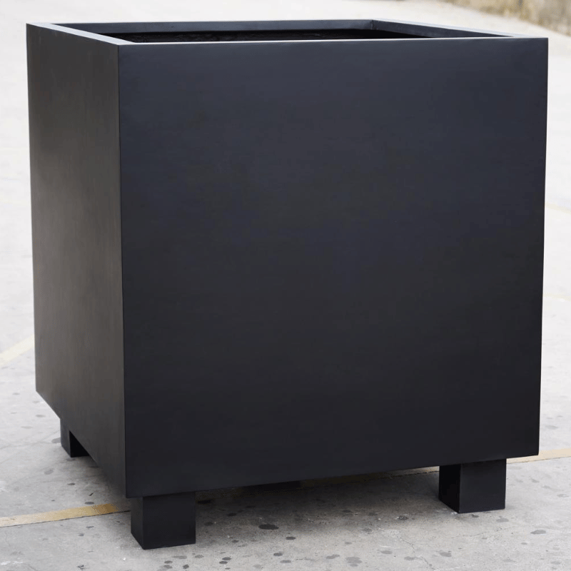 Polystone Contemporary Cube with feet Planter black