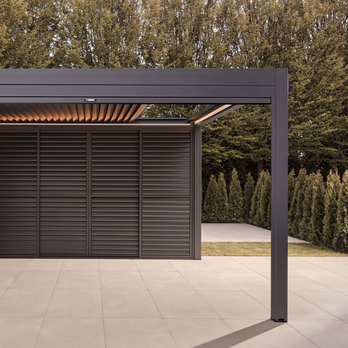 Luxe Electric Retractable Roof LED Aluminium Pergola