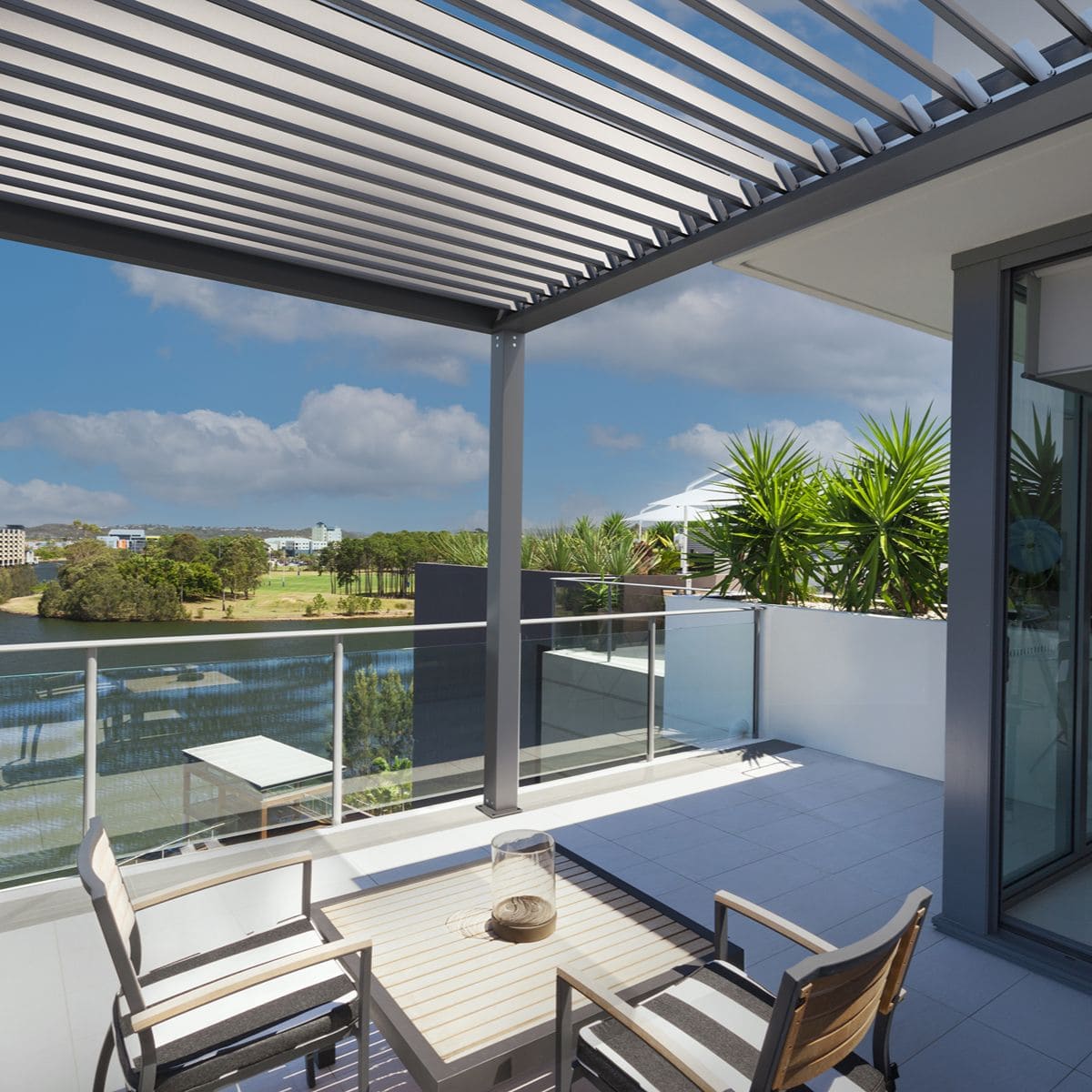 Avora Bioclimatic Pergola P1