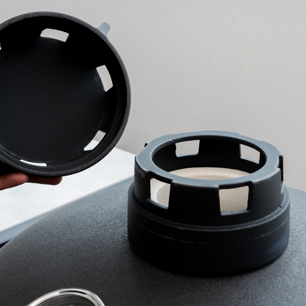Kamado Egg regulator cap detail