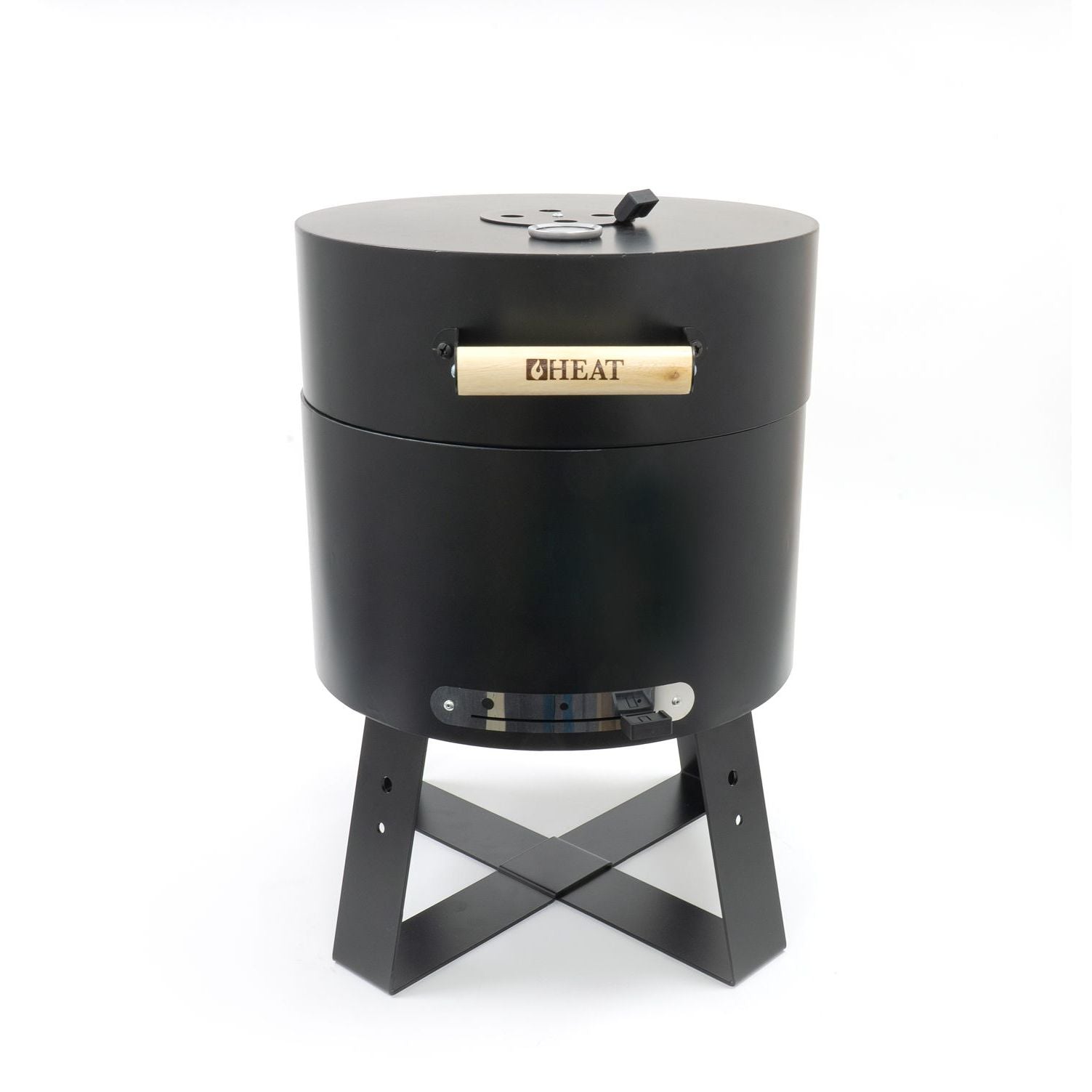 HEAT Braten compact charcoal BBQ with lid closed, on a white background