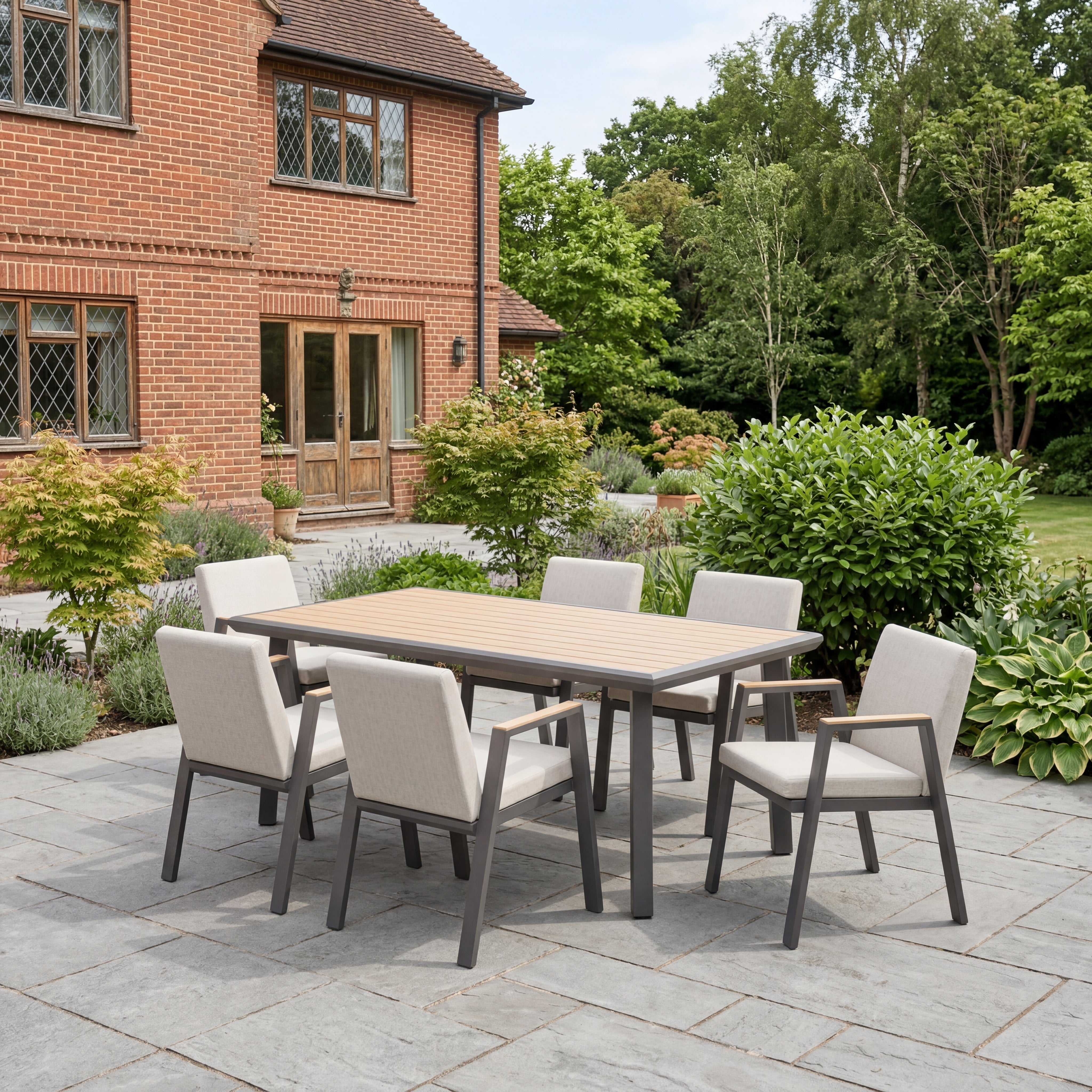 Nova Eleanor side table outdoor